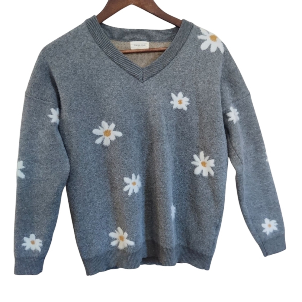 Daisy Print Soft Fuzzy Sweater